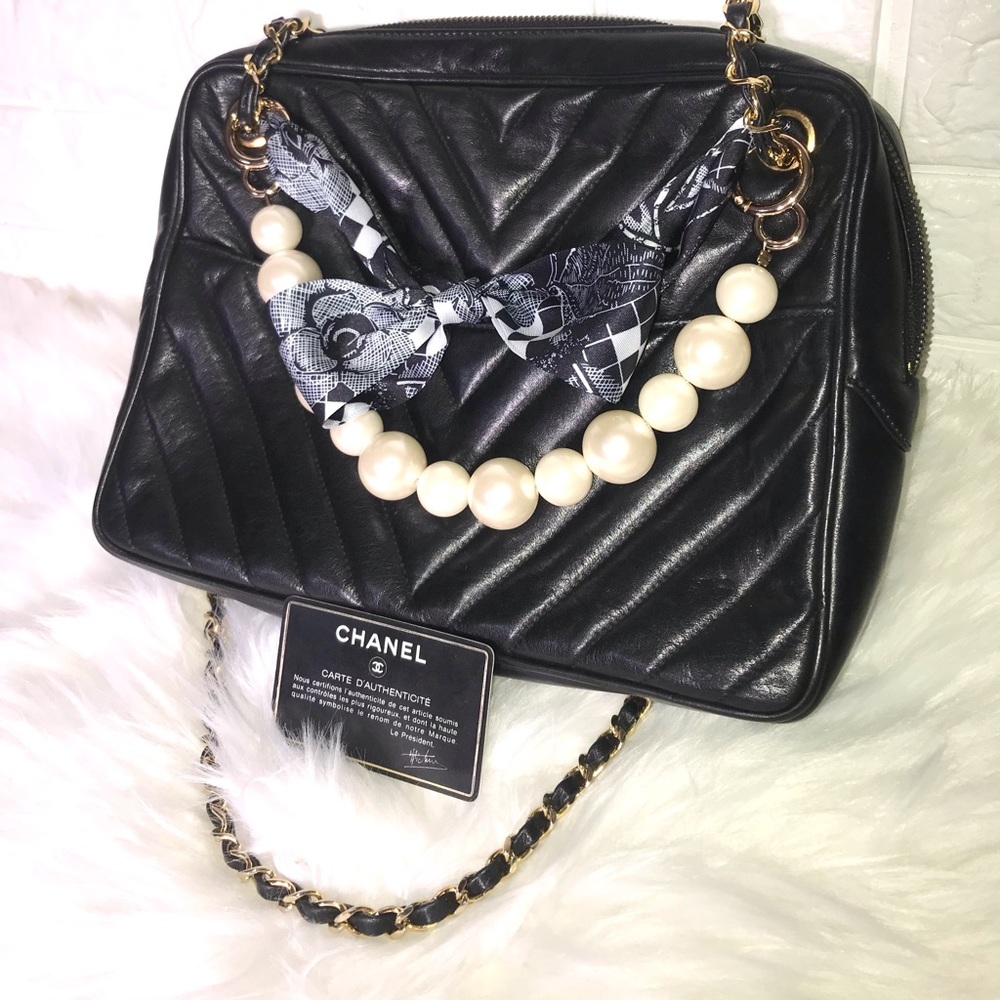 💎 CHANEL 💎 chevron lambskin zipper tote - Picture 9 of 15